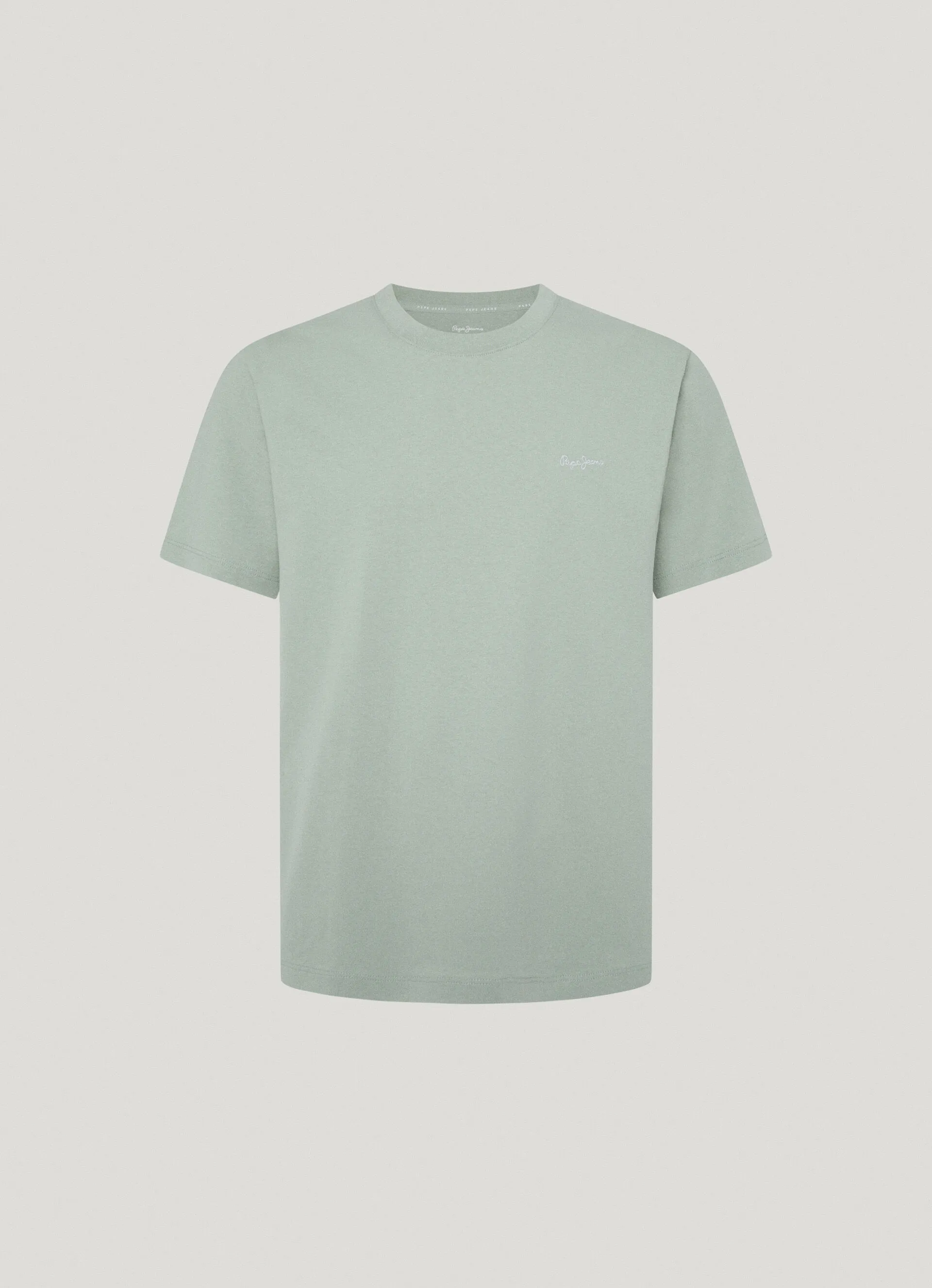 camiseta logo bordado fit regular