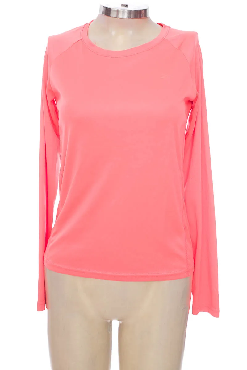 Ropa Deportiva / Salida de Baño color Fucsia - Closeando
